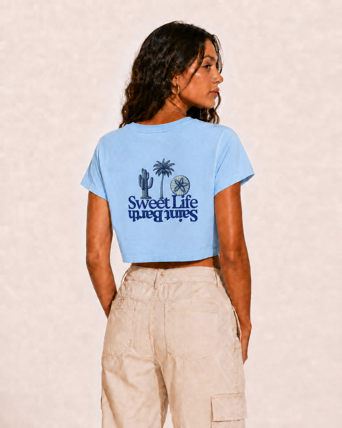 Crop t-shirt bleu ciel imprimé Sweet Life Saint Barth en bleu marine